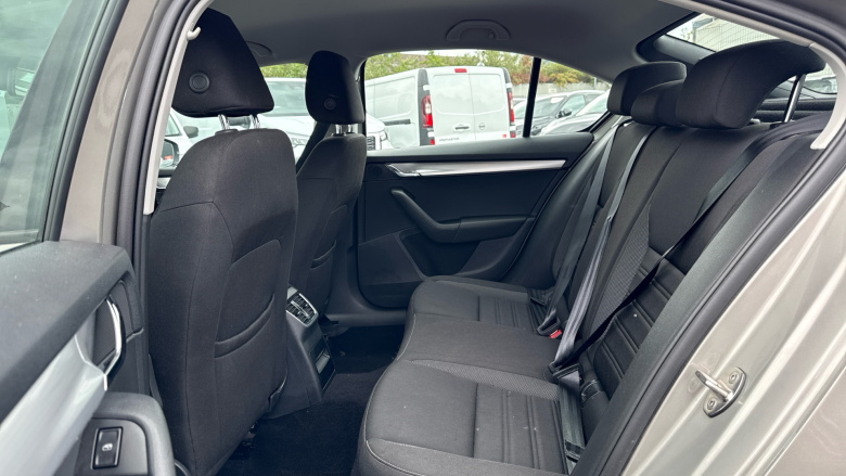 Skoda Octavia 1.0 TSI SE 5dr Petrol Hatchback